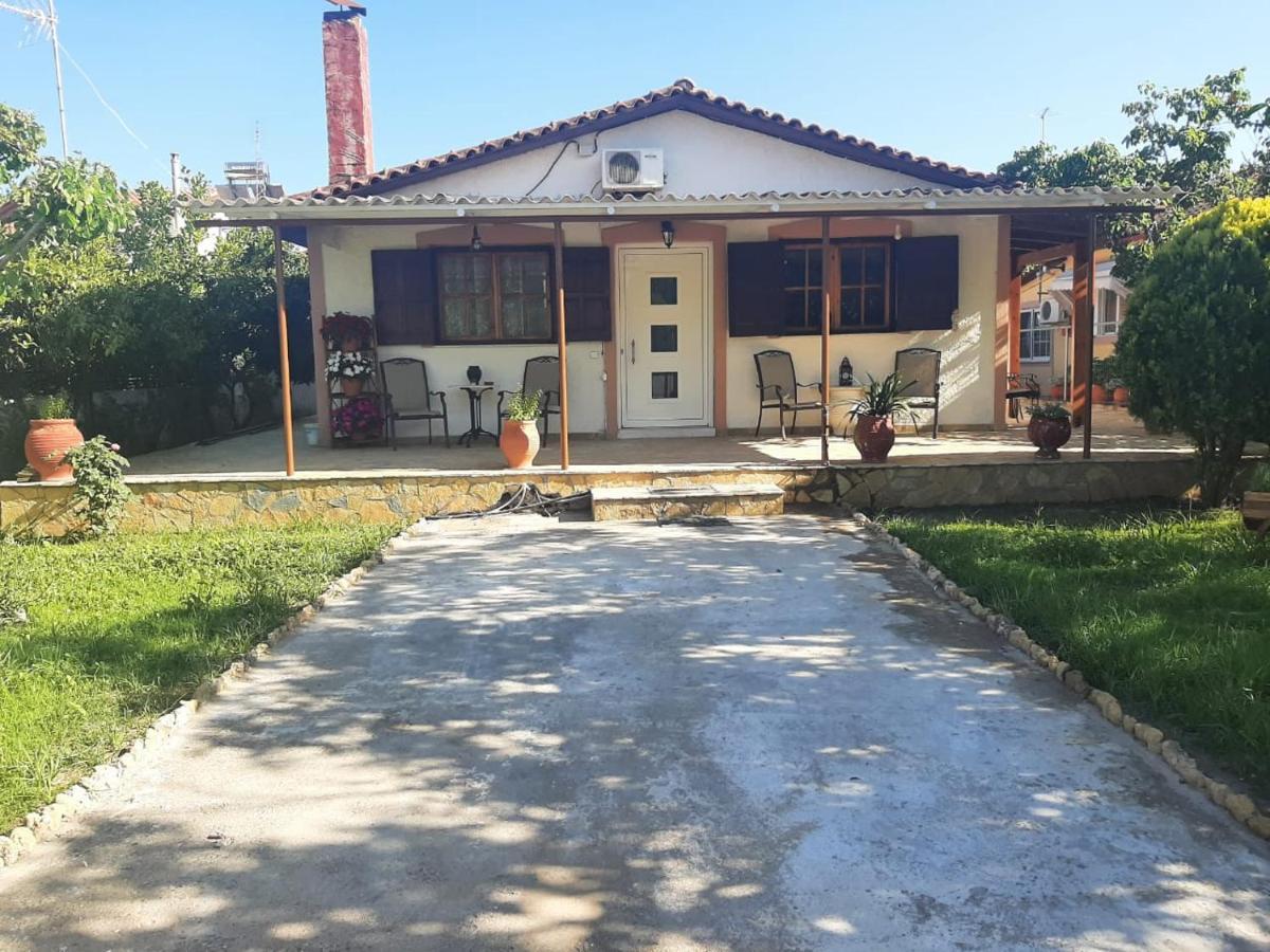 Tota'S Family House, 4 Min Walk To The Beach Levendokhórion Exterior foto